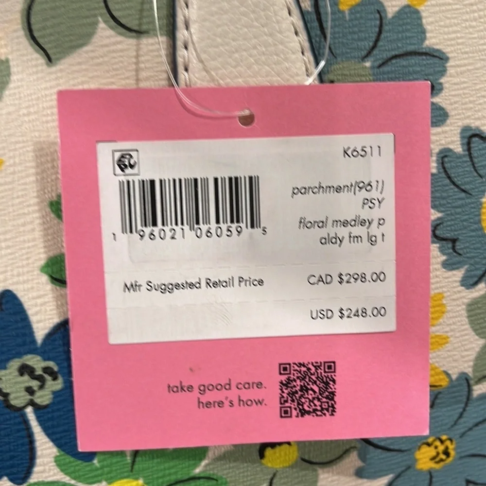 Kate Spade All Day Floral Medley Large Tote

COLOR:
Parchment Multi - Picture 15 of 16